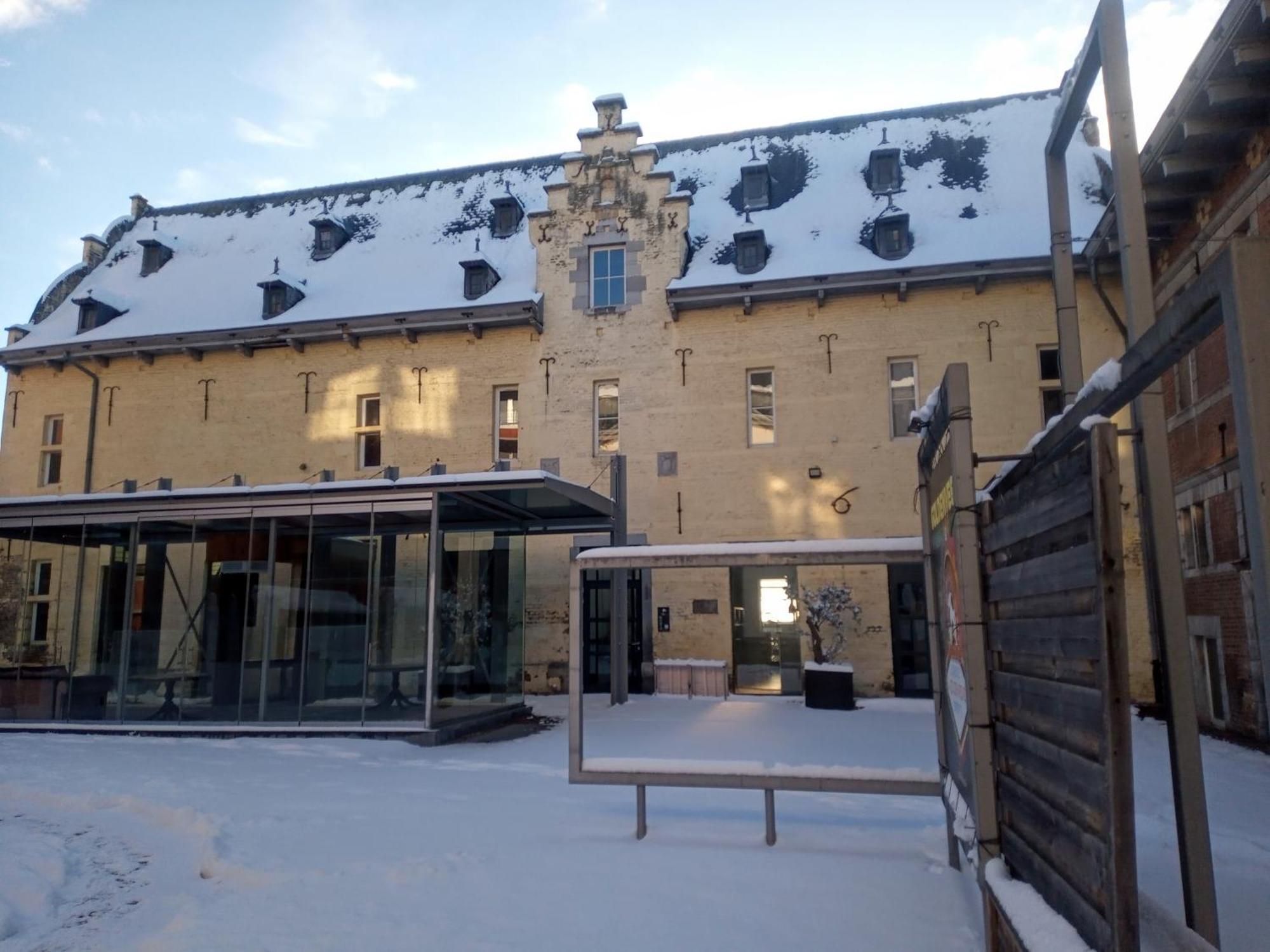 Kolmojen Hotel Sint-Truiden Exterior photo