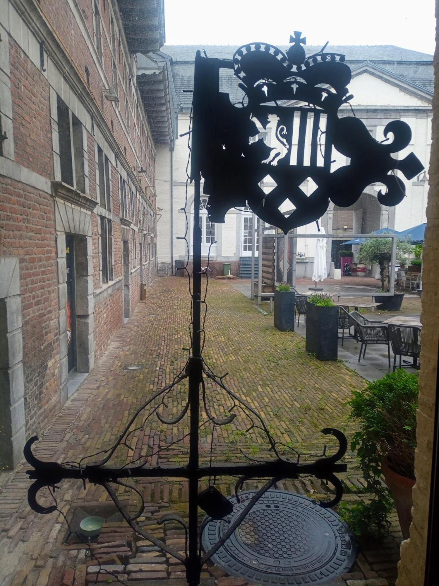 Kolmojen Hotel Sint-Truiden Exterior photo